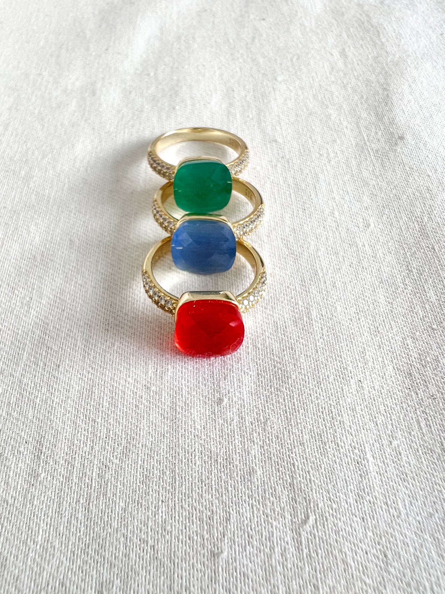 Band Cabachon Ring