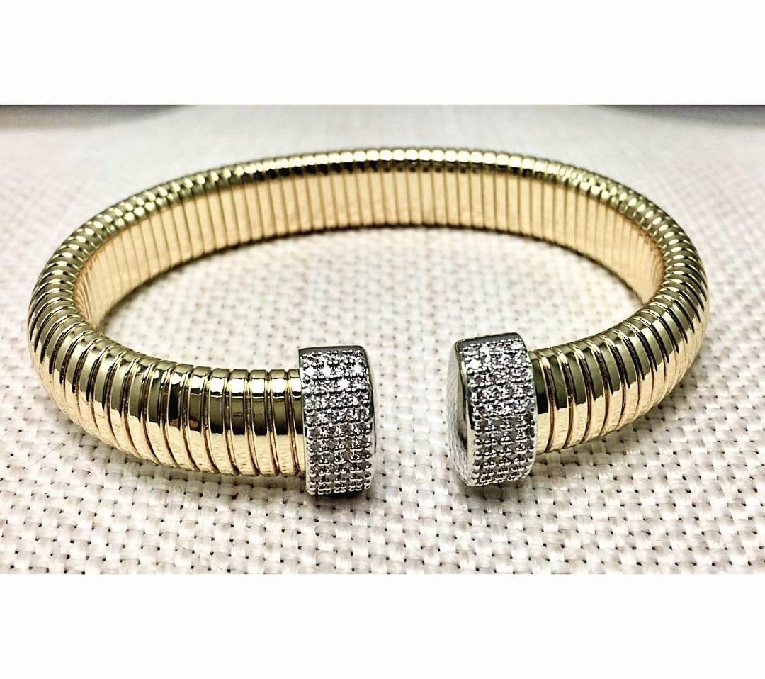 Thin YG Flex Cuff with WG Pave