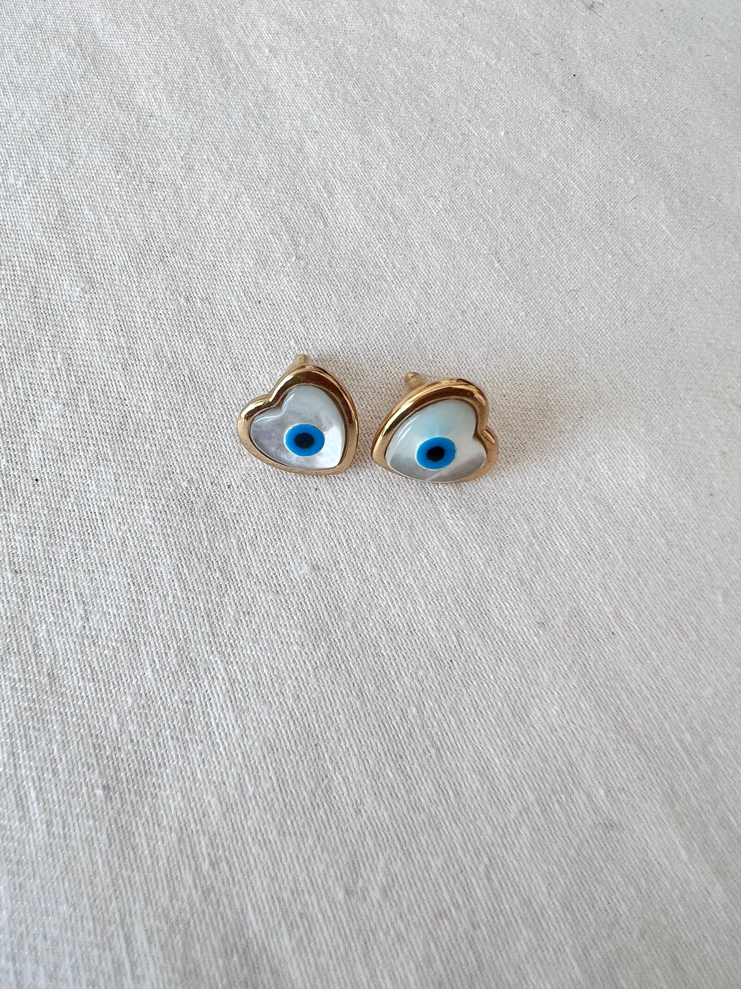 MOP Heart Stud