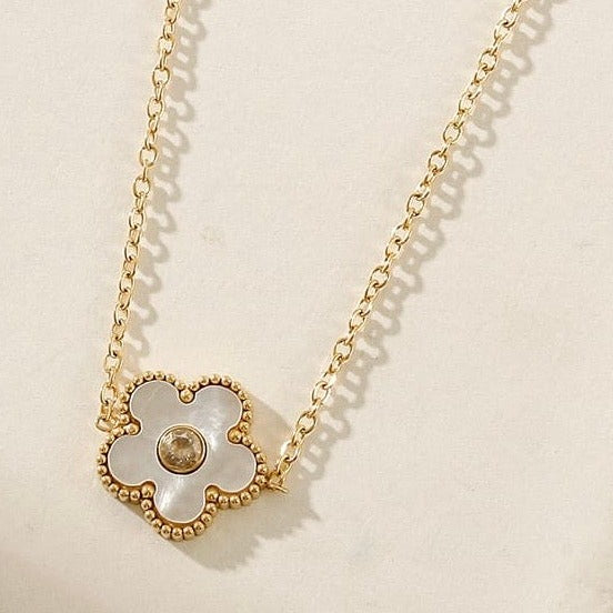 Single Mother of Pearl Flower Necklace