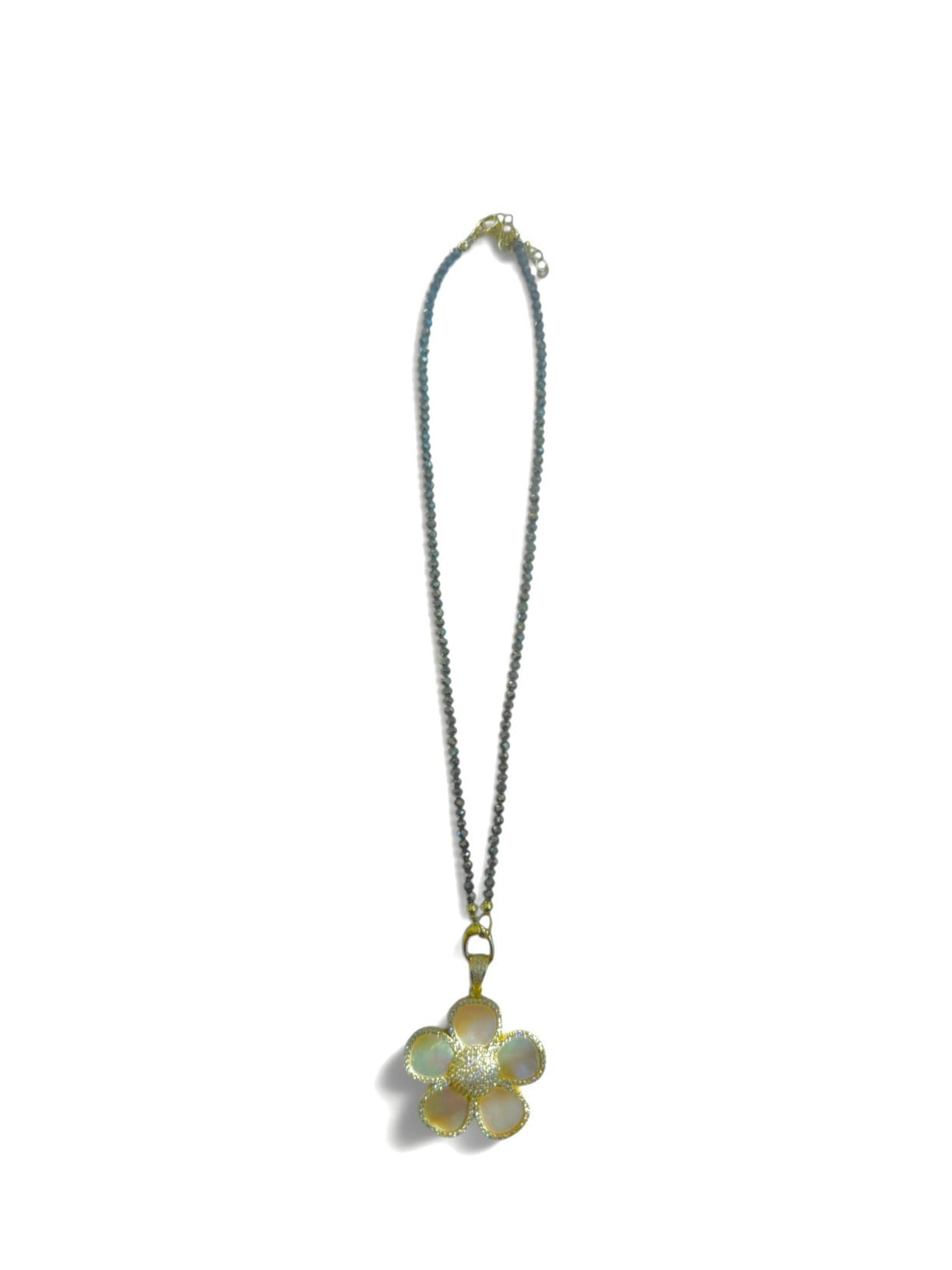 Mother of Pearl Flower Pendent Necklace