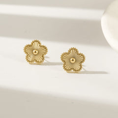 Yellow Gold Ribbed Flower Studs thumbnail