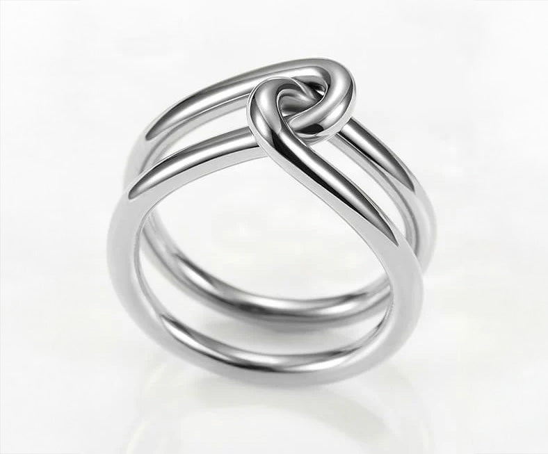 Twisted Knot Ring